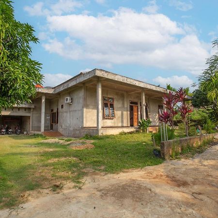 Oyo 92587 Homestay Romauli Kampung Radja Jambi Eksteriør bilde