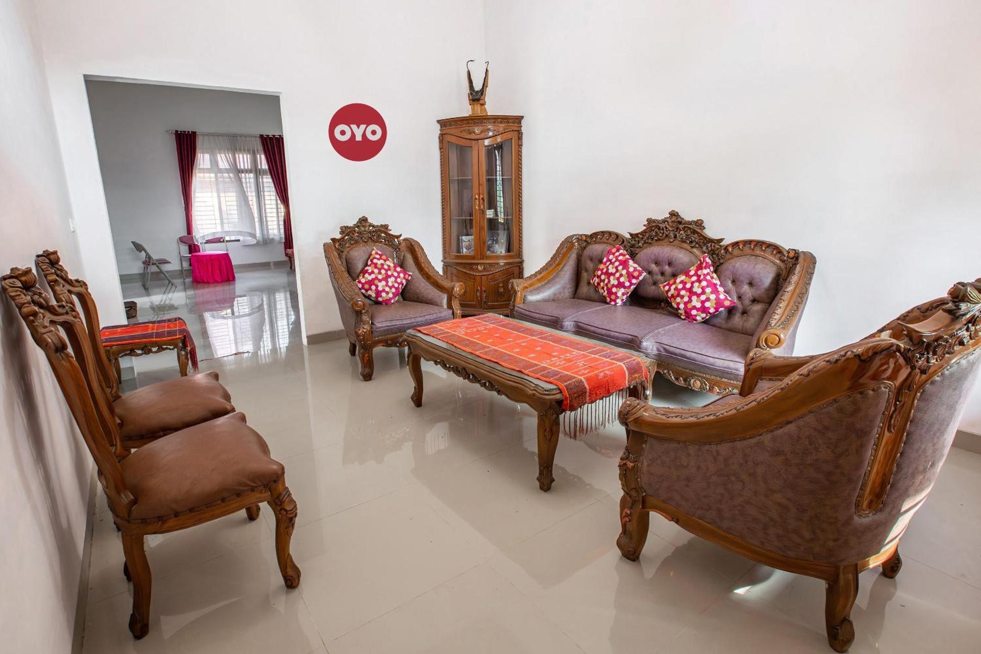 Oyo 92587 Homestay Romauli Kampung Radja Jambi Eksteriør bilde