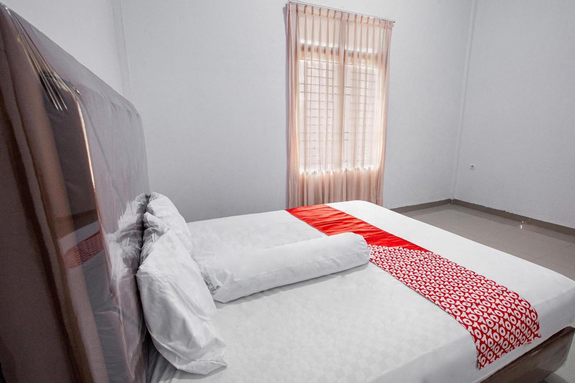 Oyo 92587 Homestay Romauli Kampung Radja Jambi Eksteriør bilde